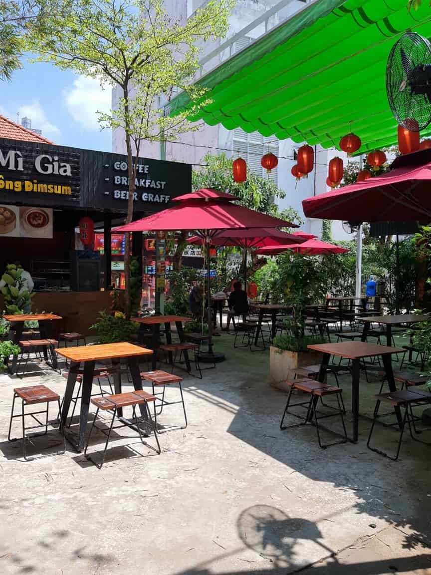 bạt kéo quán cafe sân vườn